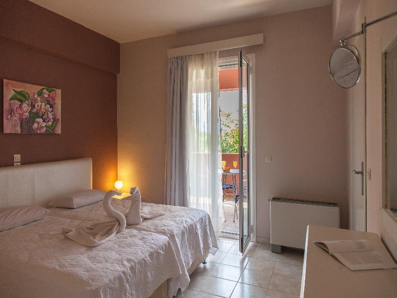 Hotel Sofi à Lixouri Extérieur photo