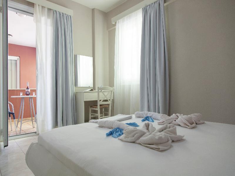 Hotel Sofi à Lixouri Extérieur photo